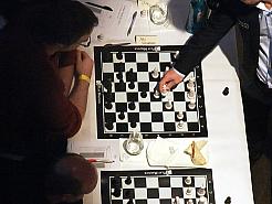 Carlsen Simultan